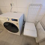 With Ac, Full Kitchen, Self Check In, Parking, 8 Min To Sap Campus, Wi Fi Apartamento