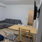 Apartamento With Ac, Full Kitchen, Self Check In, Parking, 8 Min To Sap Campus, Wi Fi