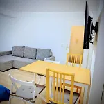 With Ac, Full Kitchen, Self Check In, Parking, 8 Min To Sap Campus, Wi Fi Apartamento *
