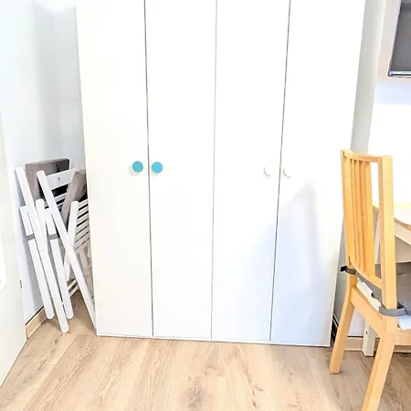 With Ac, Full Kitchen, Self Check In, Parking, 8 Min To Sap Campus, Wi Fi Apartment *